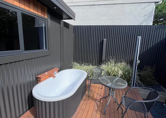 Cosy Apartment With Outdoor Private Bath For 2